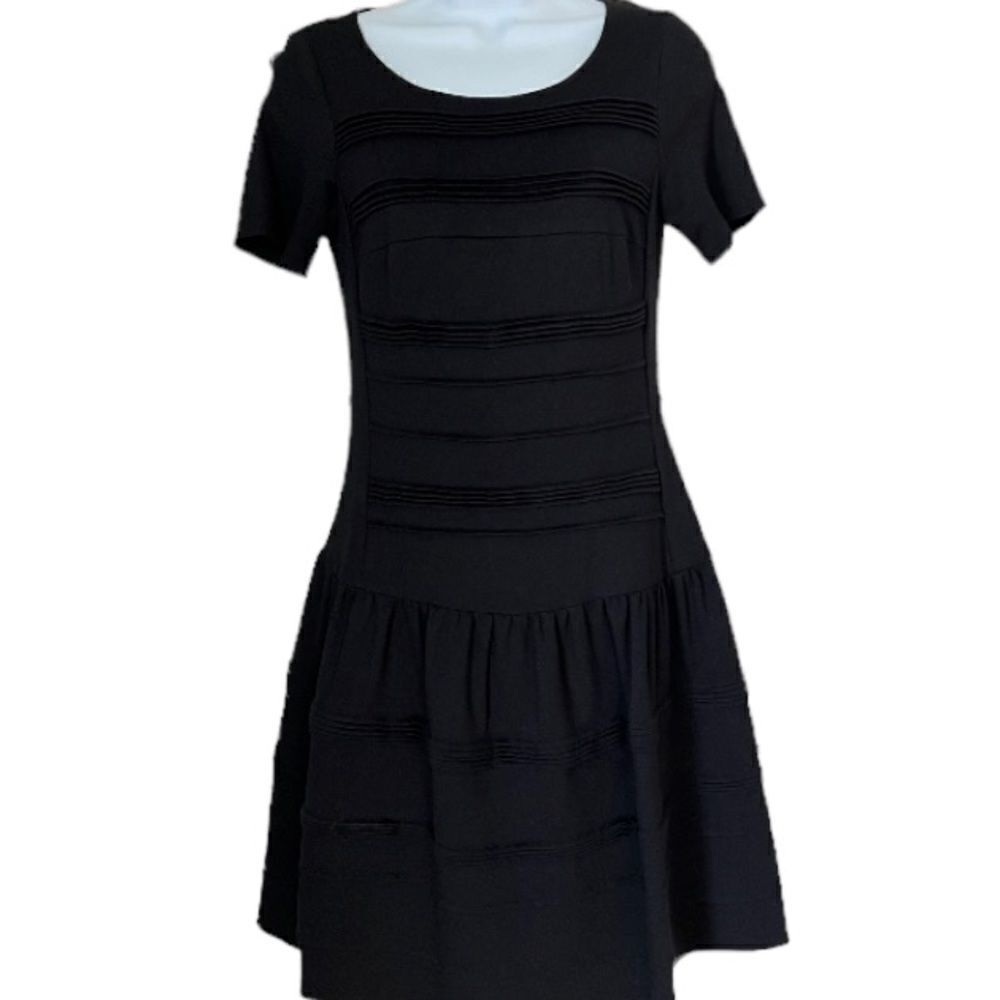 Eliza J Black Ribbed Seamed Drop Waist Pleated Dress sz 4